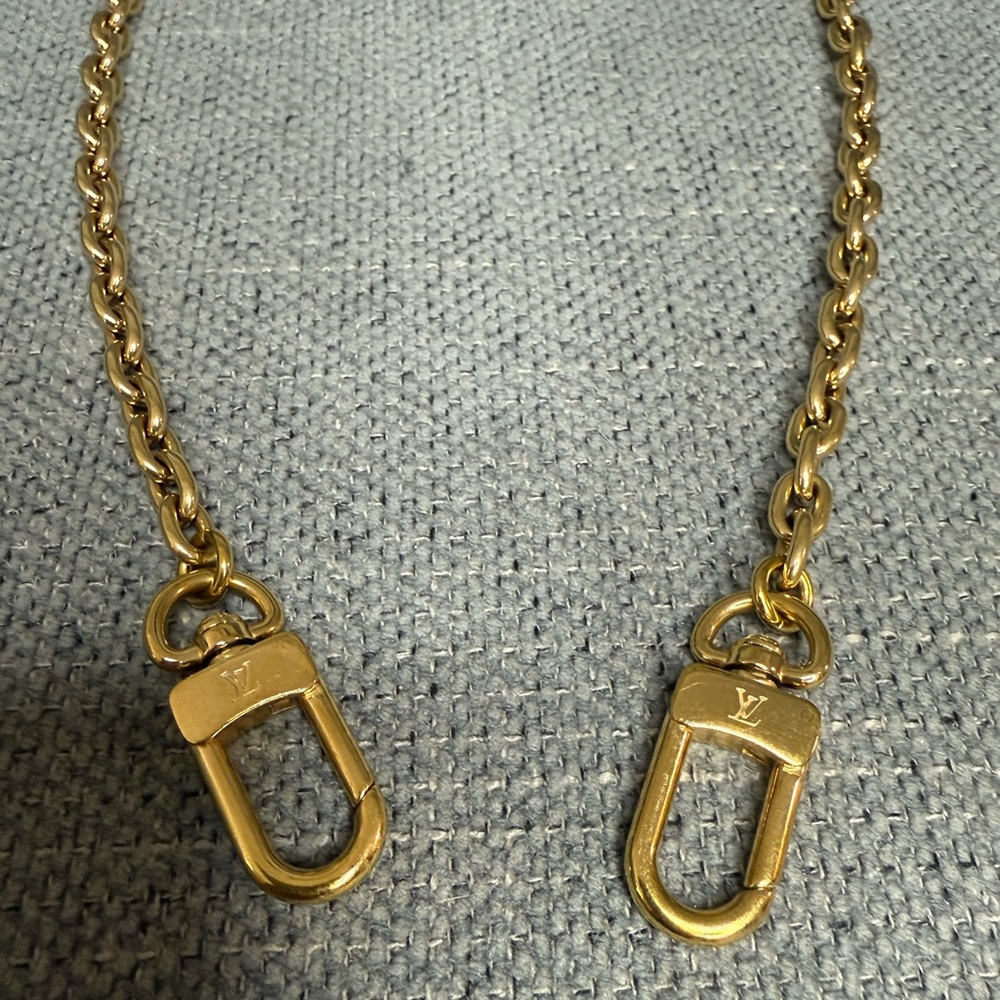 Louis Vuitton chain strap gold - Picture 2 of 4